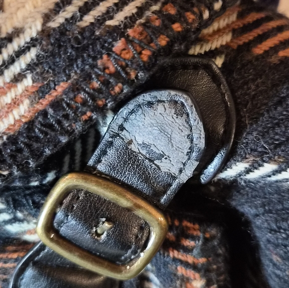 Talbots Plaid Wool Blend Buckle Poncho Wrap OS - Picture 5 of 5